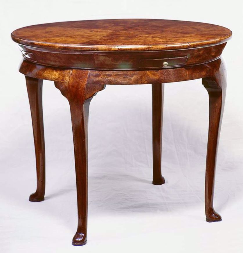 Picture of GEORGIAN STYLE WALNUT CENTER TABLE