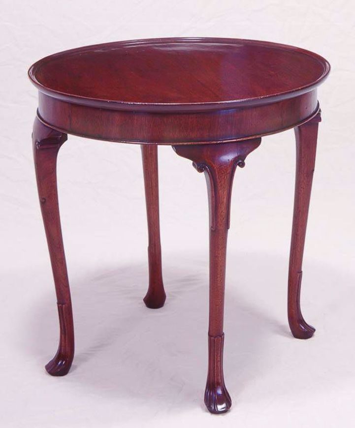 Picture of GEORGE II STYLE MAHOGANY OCCASIONAL TABLE