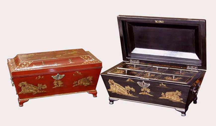 Picture of ENGLISH STYLE RED OR BLACK LACQUERED COFFER BOX