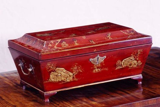 Picture of ENGLISH STYLE RED LACQUERED COFFER BOX